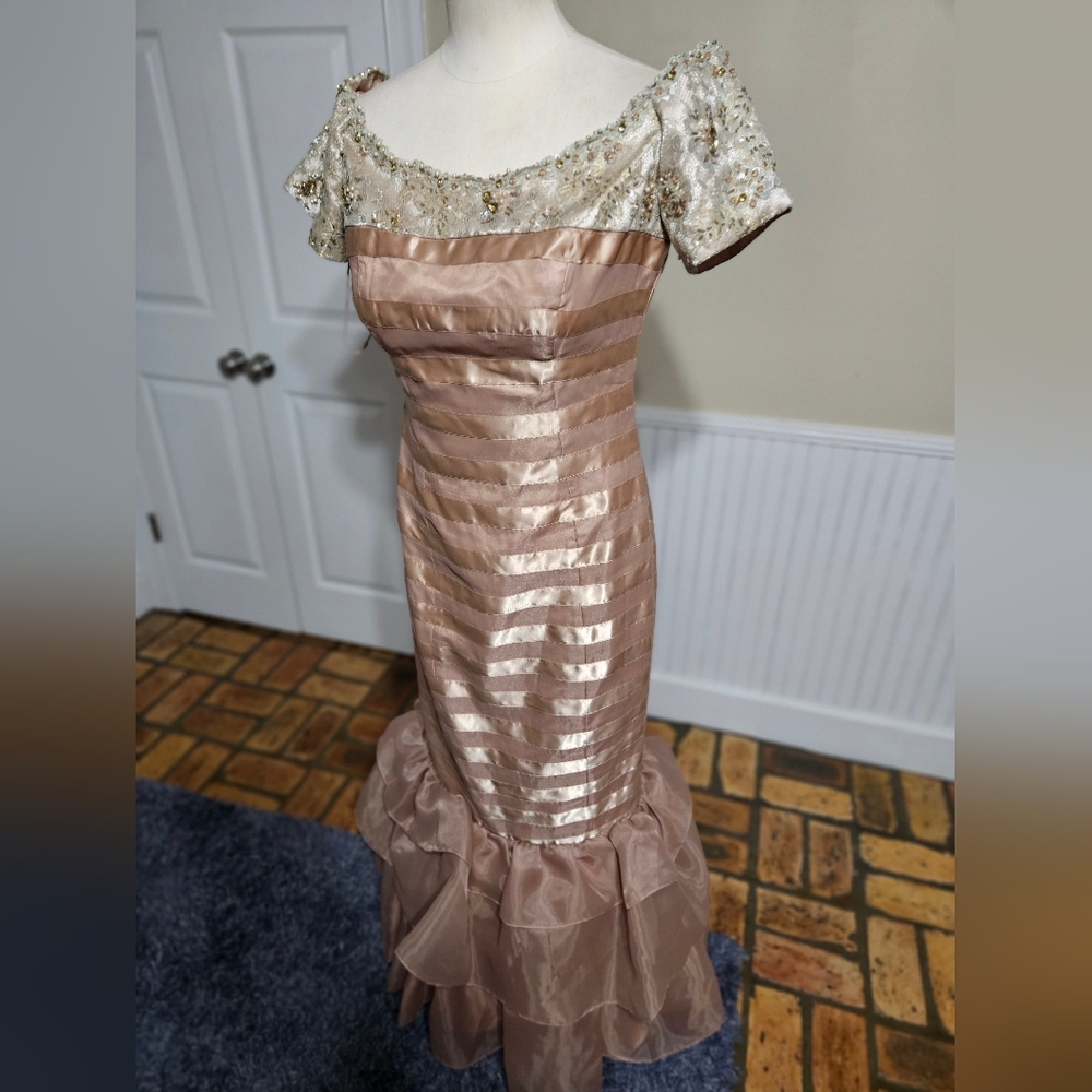 Feriani Couture Elegant Evening Ball Gown Size 10